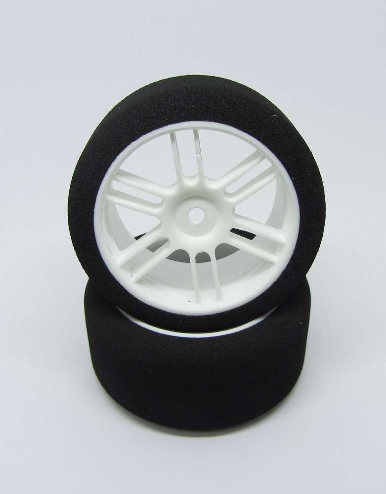 GP Speed Tires - 1:10 Nitro Scale Moosgummireifen - Heck - 40 Shore (2 Stück)